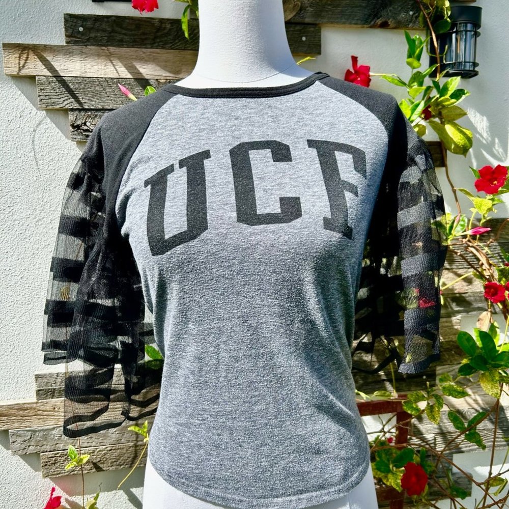 UCF VINTAGE RE-MASTERED T-SHIRT SMALL